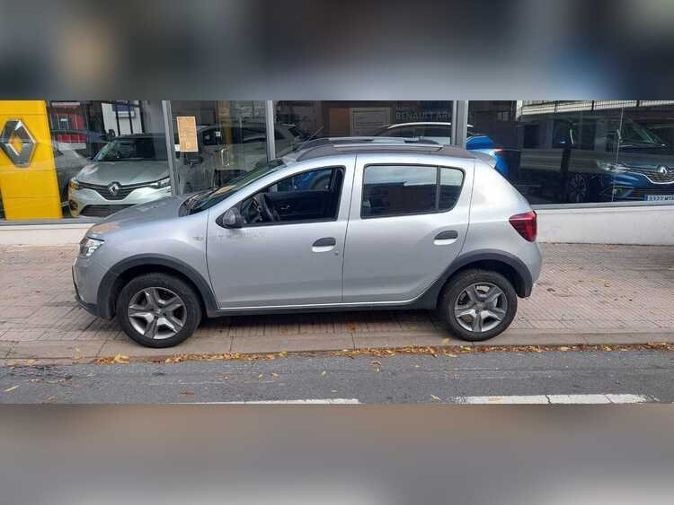 Dacia Sandero STEPWAY 95 CV foto 4